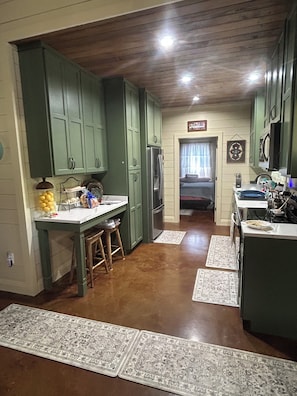Microwave, oven, stovetop, dishwasher