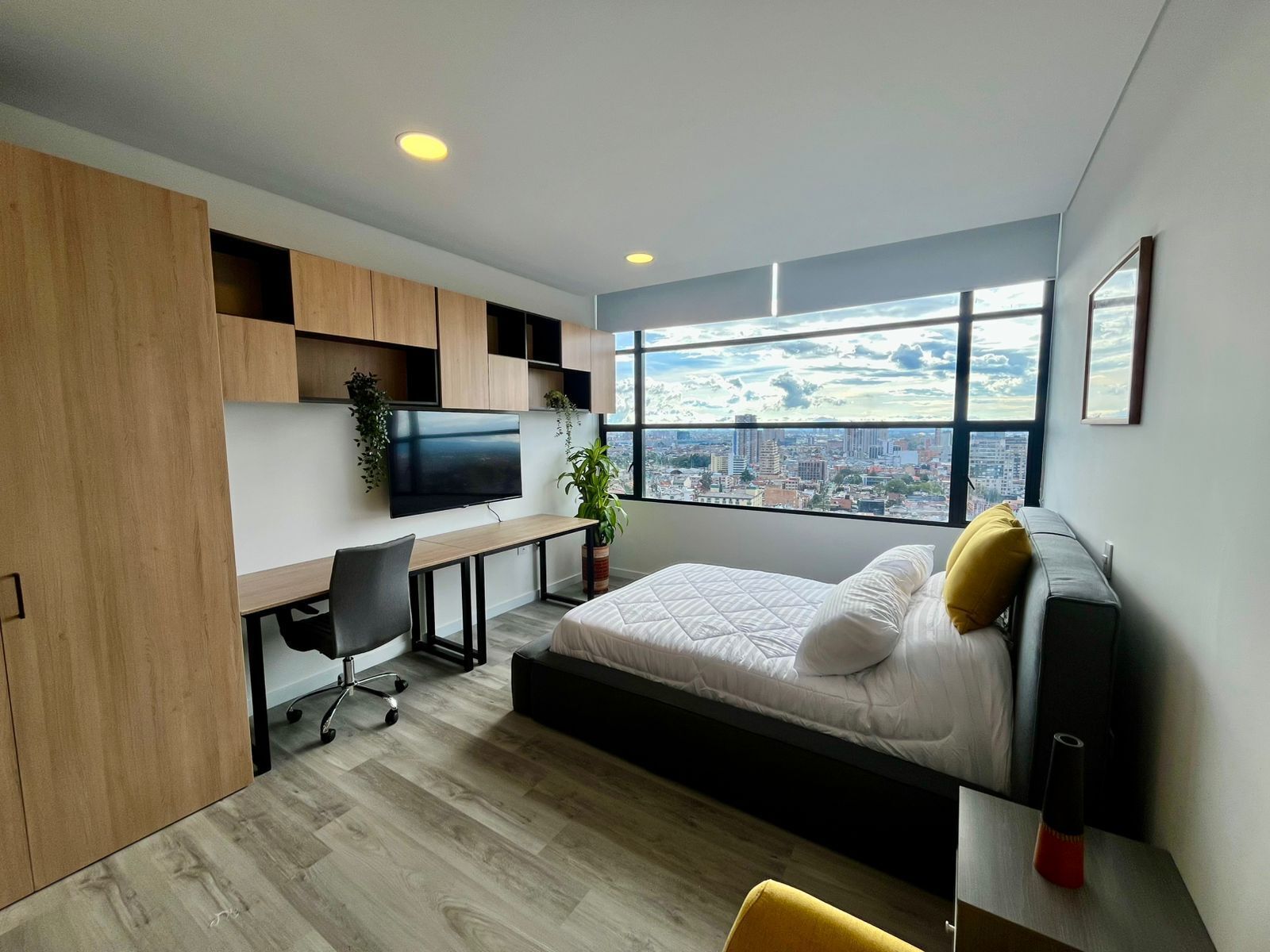 1 bedroom, bed sheets