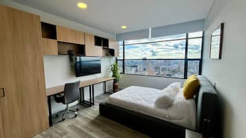 1 bedroom, bed sheets