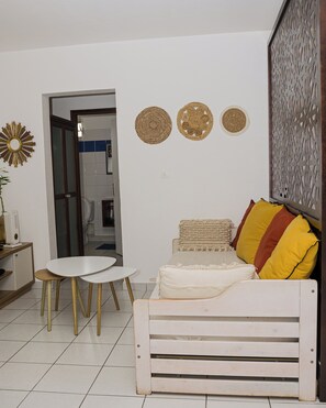 Estudio Confort, vista a la ciudad | Área de sala de estar