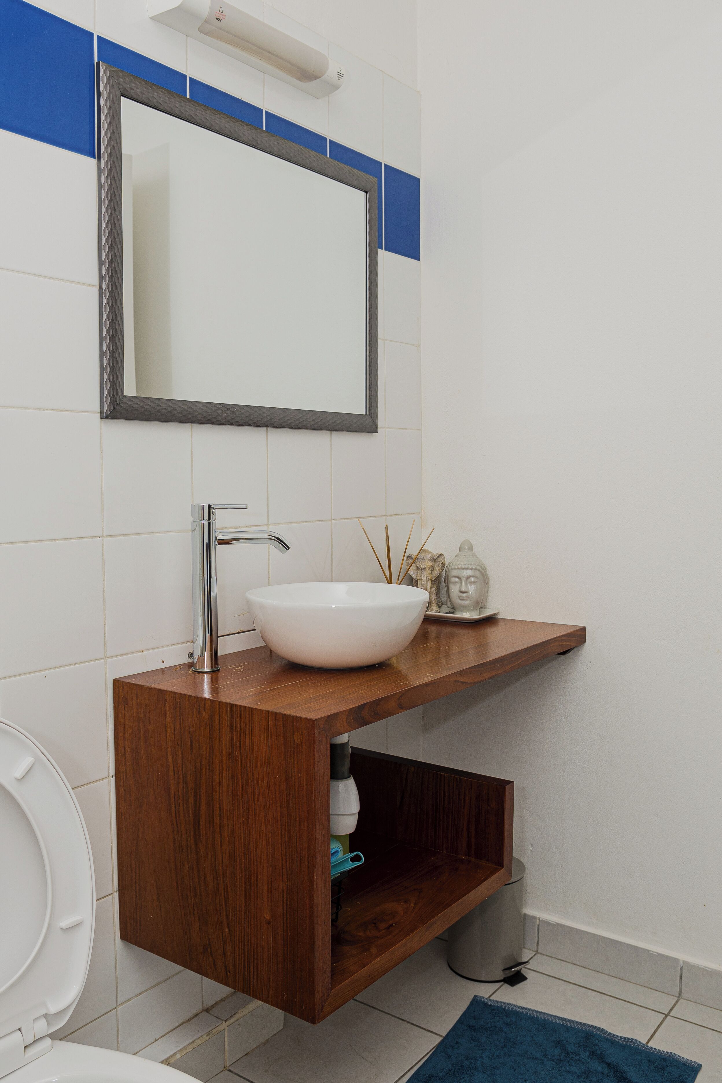 Estudio Confort, vista a la ciudad | Baño