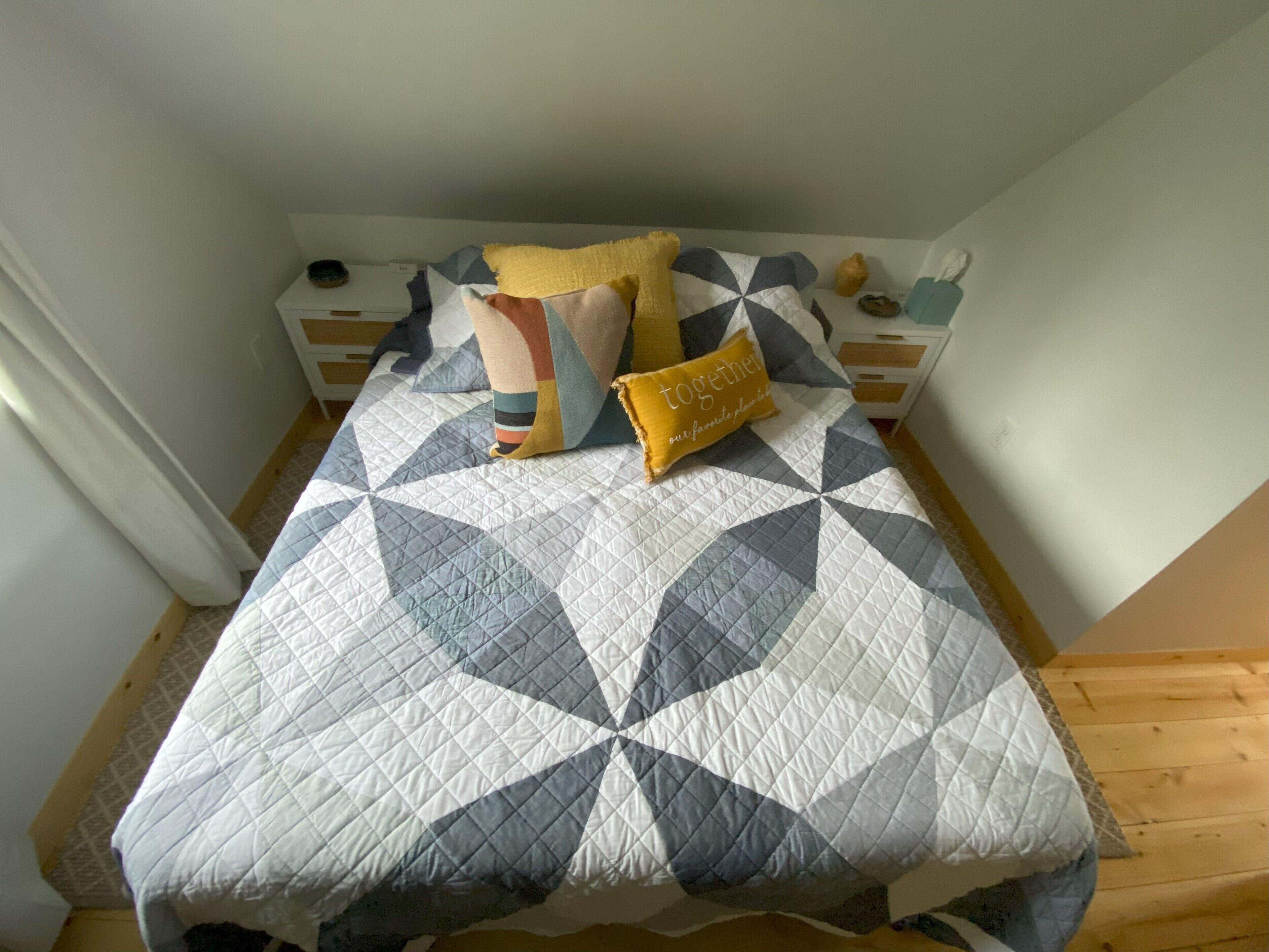 2 slaapkamers, een strijkplank/strijkijzer, wifi, beddengoed