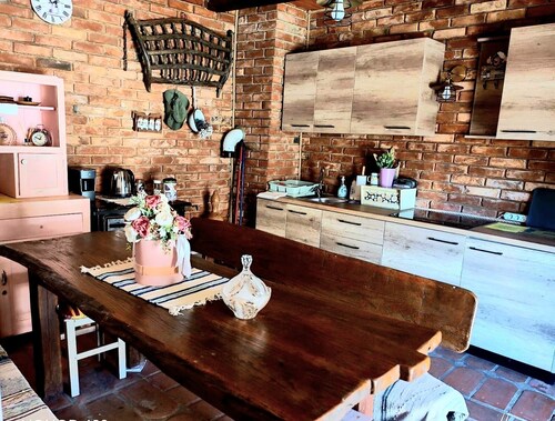 Fabulous 2-bedroom cottage in Staro Petrovo Selo