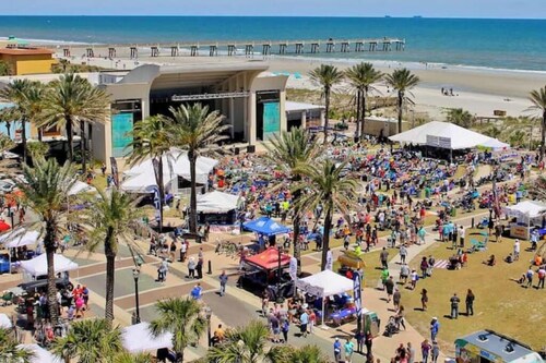 Modern King Bed Deerwood Pool Gym Downtown Jax I95