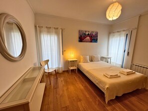 Luxury Apartment, River View (Tejo Balcony Expo) | Blackout drapes, soundproofing, iron/ironing board, free WiFi