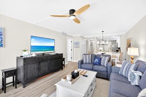 TV - Ground Floor 2-bedroom condo in amazing Marco SouthSeas (Marco Island)