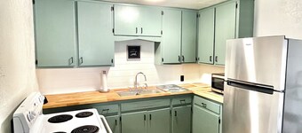 Amazing 3-bedroom house with AC in Grants right off historic Route 66