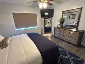 5 bedrooms, iron/ironing board, WiFi, bed sheets