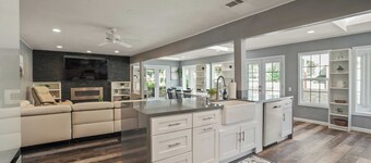 NEW Spacious & Cozy 5-bedroom house in enchanting Santa Clarita with AC