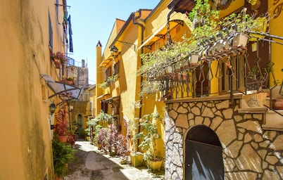Awesome home in Venafro with WiFi