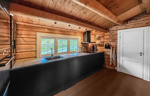 4 bedroom cozy home in Nordberg