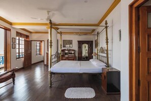 5 habitaciones, acceso a internet y ropa de cama