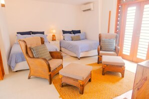 5 chambres, fer et planche à repasser, Wi-Fi, draps fournis