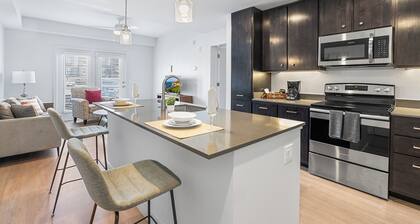 Modern NEW 1 BDRM 1 Bath apartment in beautiful Marble Falls mins to hospitals