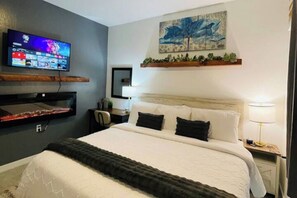 3 dormitorios, tabla de planchar con plancha, wifi gratis y ropa de cama
