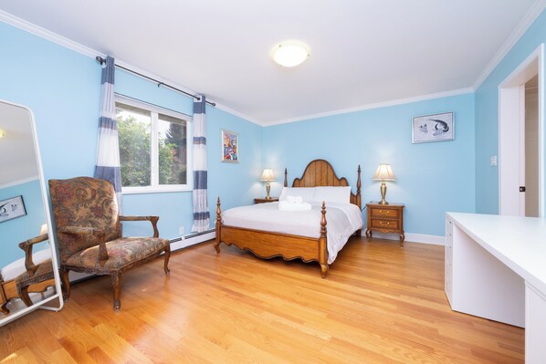5 chambres, bureau, fer et planche à repasser, Wi-Fi gratuit