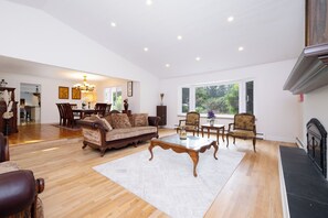 تلفزيون ذكي