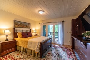 2 bedrooms, iron/ironing board, free WiFi, bed sheets - Still Point At Echota - Mountain Views, Great Community Amenities with indoor+outdoor pools,gym (Boone)