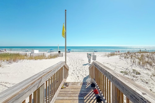 Sea Glass 209 | Beachside | New Construction | Zero Entry Pool & Splash Pad | My Beach Getaways