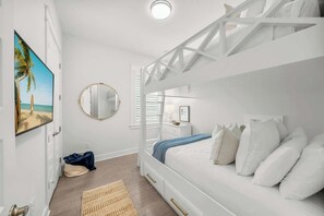 3 chambres, fer et planche à repasser, lit parapluie, Wi-Fi gratuit