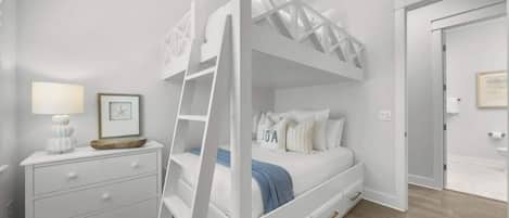 3 bedrooms, iron/ironing board, travel crib, free WiFi