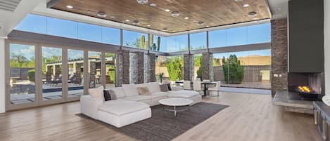 Smart TV, fireplace, stereo