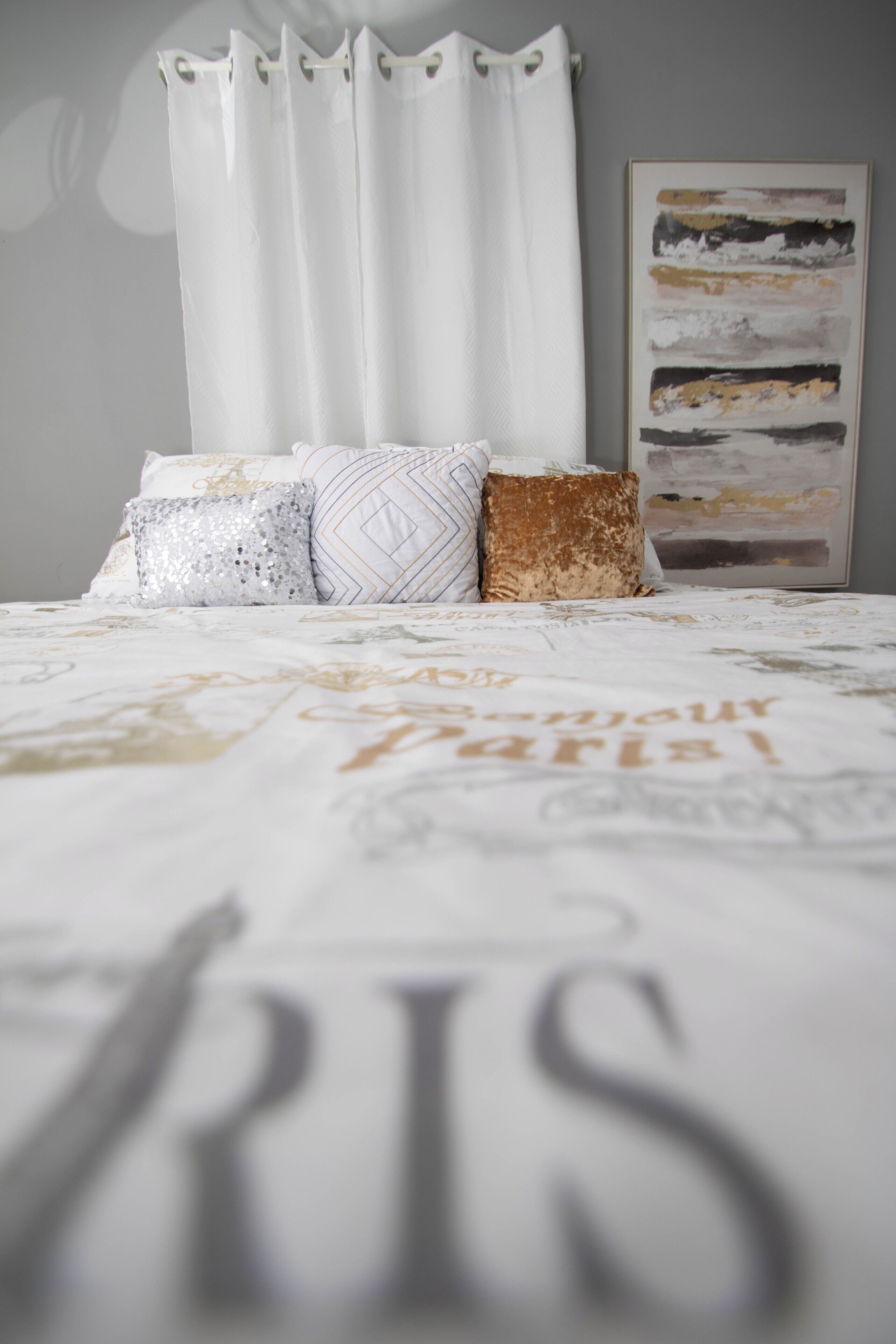 3 soverom, strykejern/-brett, internettilgang og sengetøy