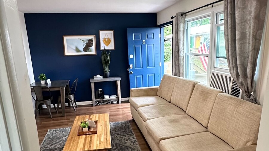 12th Ave The Bricks - Unit 5