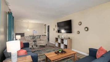 House, Multiple Beds, Pool Access, Pool View (Monterey Drive Maison) | Living area