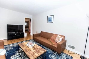 House, Multiple Beds, Patio, Garden View (Rose Drive Brickstone 8) | Living area - Rose Drive Brickstone 8 (Birmingham)