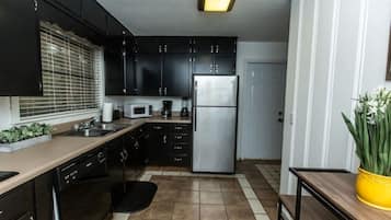 House, Multiple Beds, Patio, Garden View (Rose Drive Brickstone 8) | Private kitchen | Coffee/tea maker