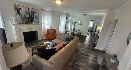 83rd Street Comfy Cottage