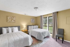 Maison, plusieurs lits, patio, vue jardin (Terrace G Cozy Ranch)