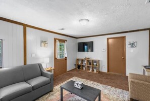 House, Multiple Beds, Patio, Garden View (Terrace G Cozy Ranch) | Living area - Terrace G Cozy Ranch (Fairfield)