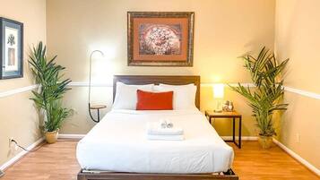 Casa, varias camas, acceso a la alberca, vista a la alberca (Mahan Splashdown) | 5 habitaciones, decoración personalizada y muebles diferentes