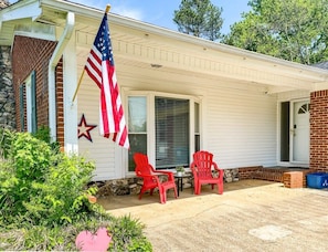 Exterior - Mahan Splashdown (Madison)