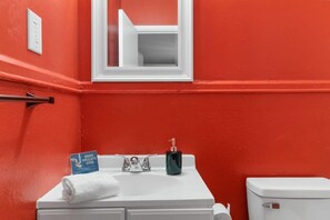 House, 1 King Bed with Sofa bed, Patio, Garden View (12th Ave The Bricks - Unit 1) | Bathroom