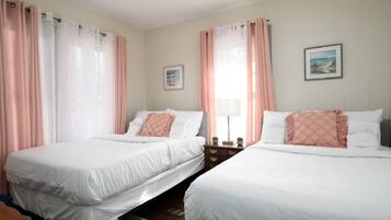 3 bedrooms, individually decorated, individually furnished, bed sheets