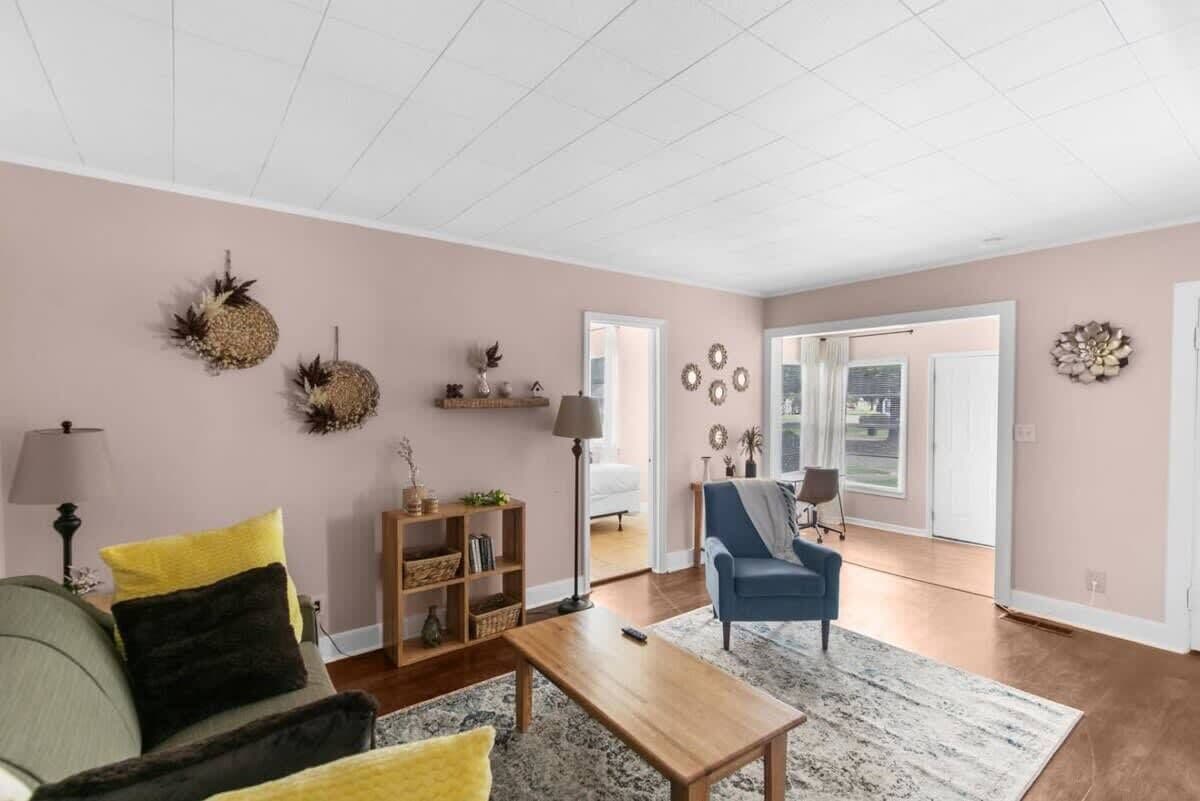 House, Multiple Beds, Patio, Garden View (57th Blushing Bungalow) | Interior