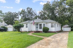 Exterior - 57th Blushing Bungalow (Birmingham)