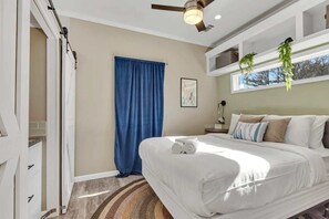 Maison, 1 grand lit et 1 canapé-lit, patio, vue montagne (Byrd 6 Cozy Byrd Nest)