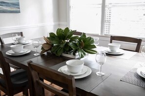 Maison, plusieurs lits, patio, vue jardin (21st Ave Bham Bungalow)