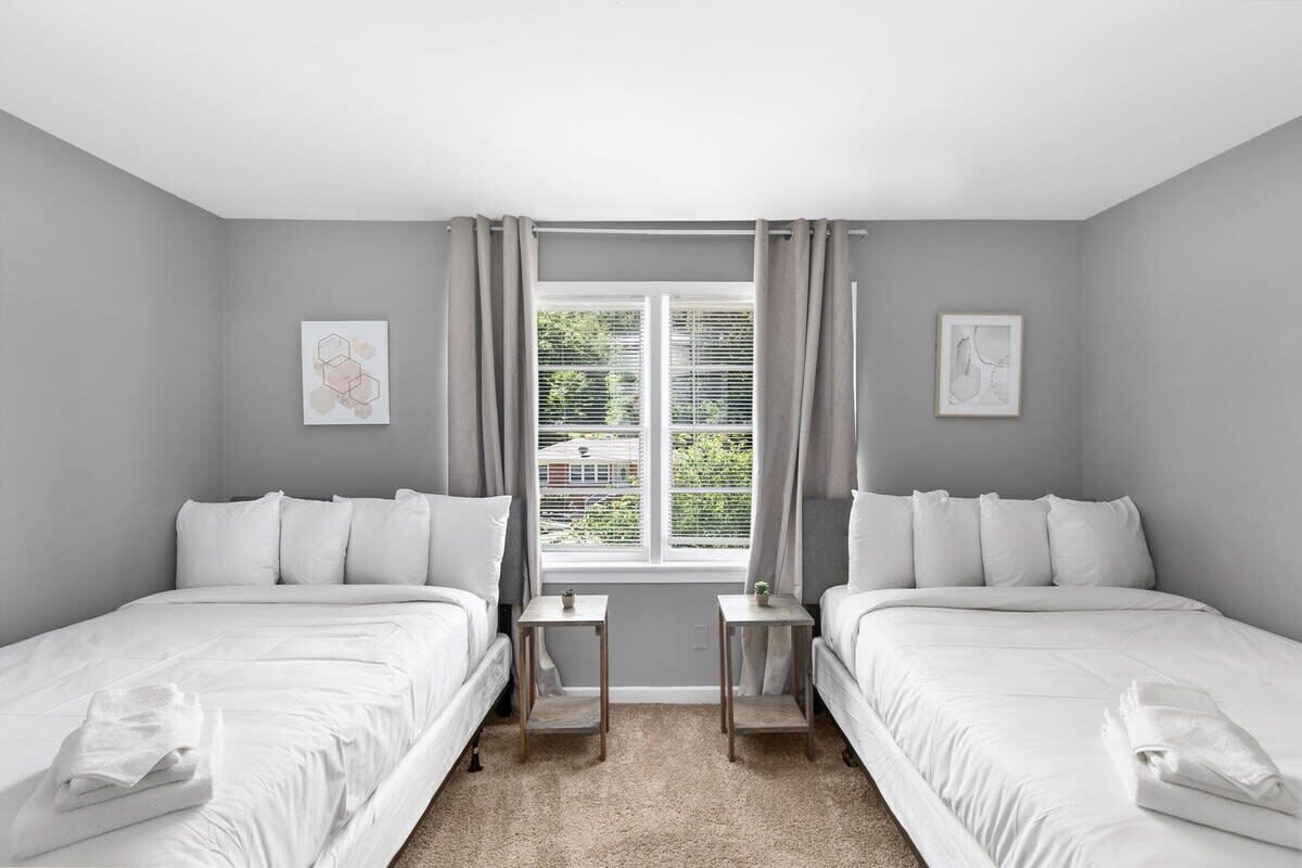 House, Multiple Beds, Patio, Garden View (Broadmoor Bungalow - Both Units) | View from room