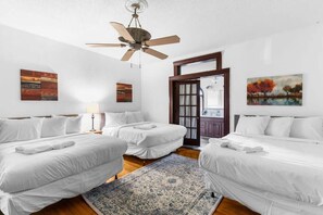 Ferienhaus, Mehrere Betten, Poolzugang, Poolblick (Jefferson Ave Historic)