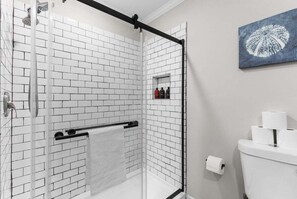 House, Multiple Beds, Patio, Garden View (21st Street Evergreen Charm) | Bathroom | Towels - 21st Street Evergreen Charm (Birmingham)