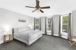 Casa, várias camas, varanda, vista para o jardim (Avenue South Serene) | 5 quartos, Wi-Fi de cortesia