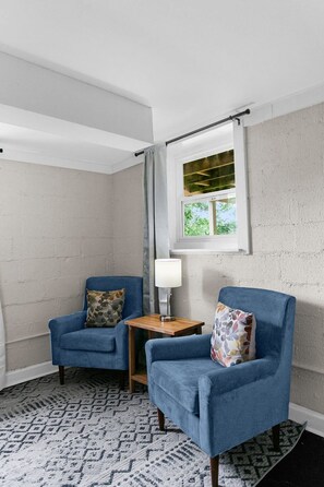 Interior - Dugan Ave Unit B (Birmingham)