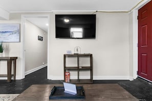 House, Multiple Beds, Patio, Garden View (Dugan Ave Unit B) | Interior - Dugan Ave Unit B (Birmingham)