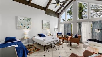 House, Multiple Beds, Pool Access, Pool View (Observatory Drive Terrace House)