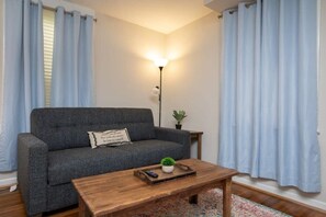 Living area - Arlington Crescent Revival - Unit 2 (Birmingham)